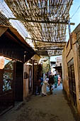 Marrakech - Suq della medina settentrionale. 